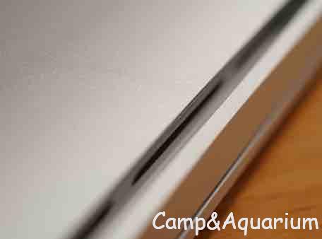 MacBook Pro13 2013モデルと2018モデル排気口